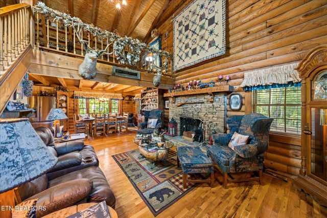 2820 Old Country Way, Sevierville, TN 37862