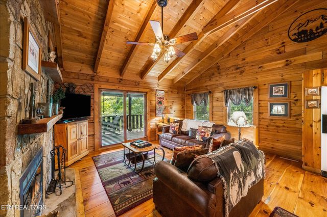 2820 Old Country Way, Sevierville, TN 37862