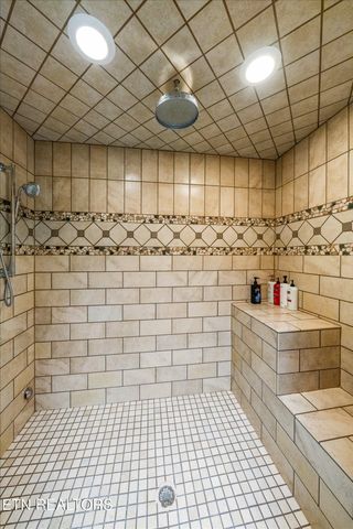 2820 Old Country Way, Sevierville, TN 37862