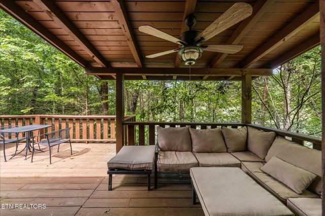 2820 Old Country Way, Sevierville, TN 37862
