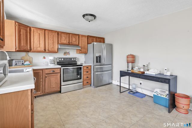 151 Old Coach Highway, Hamden, CT 06518