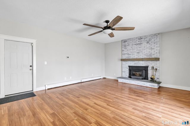 151 Old Coach Highway, Hamden, CT 06518