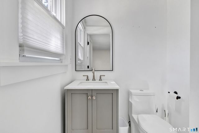 151 Old Coach Highway, Hamden, CT 06518