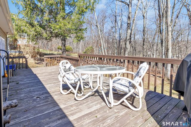 151 Old Coach Highway, Hamden, CT 06518