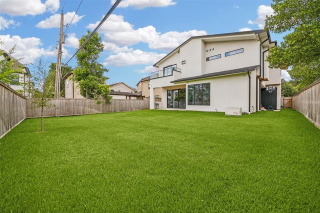 1730 Bayram Drive, Houston, TX 77055