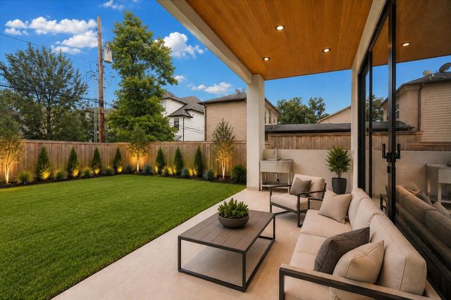 1730 Bayram Drive, Houston, TX 77055