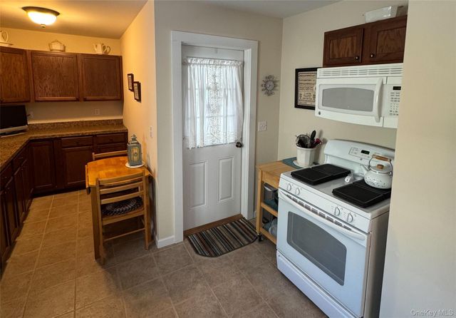 8 Maiden Lane, Port Jervis, NY 12771