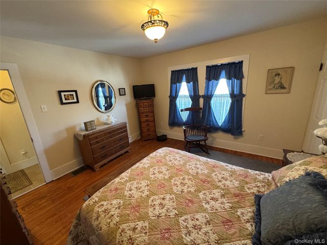 8 Maiden Lane, Port Jervis, NY 12771