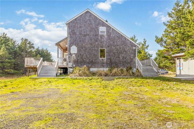 10911 Pacific Way, Long Beach, WA 98631