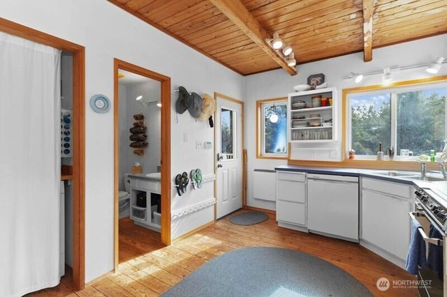 10911 Pacific Way, Long Beach, WA 98631