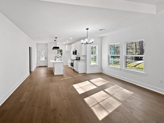 69176 4th Ave, Covington, LA 70433