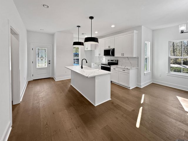 69176 4th Ave, Covington, LA 70433