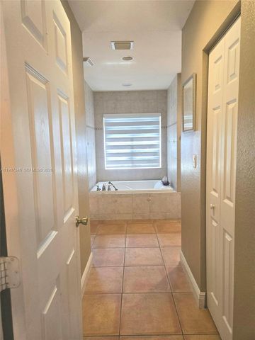 20805 SW 242nd St, Homestead, FL 33031