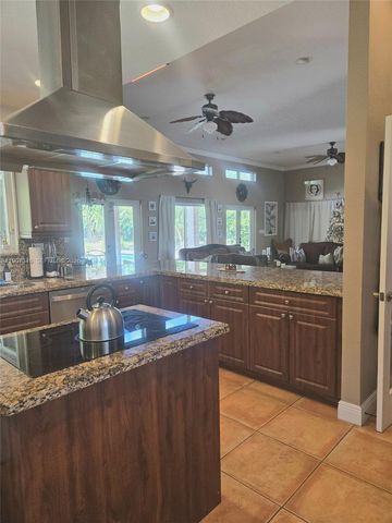 20805 SW 242nd St, Homestead, FL 33031