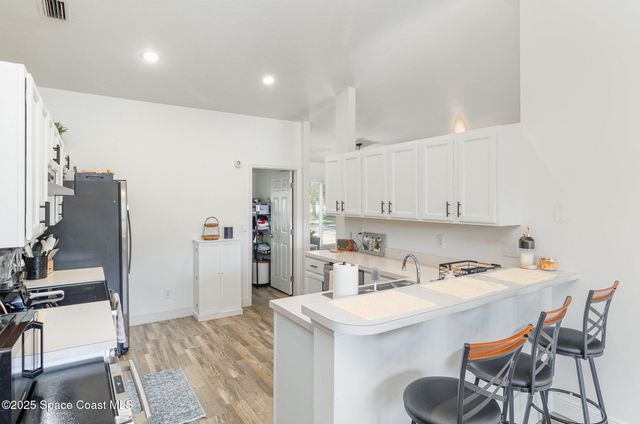 1170 Meadowbrook Road NE, Palm Bay, FL 32905