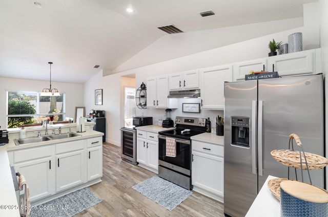 1170 Meadowbrook Road NE, Palm Bay, FL 32905