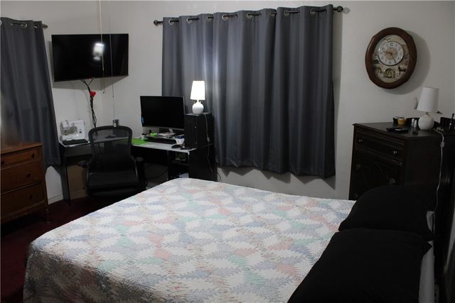 226 E Fairview Dr, Kingsville, TX 78363