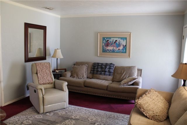 226 E Fairview Dr, Kingsville, TX 78363