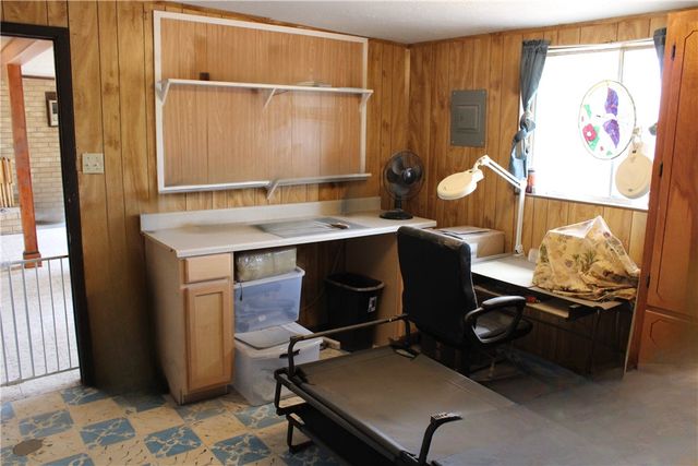 226 E Fairview Dr, Kingsville, TX 78363