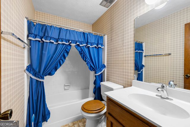 115 Birch Court, Fayetteville, GA 30214