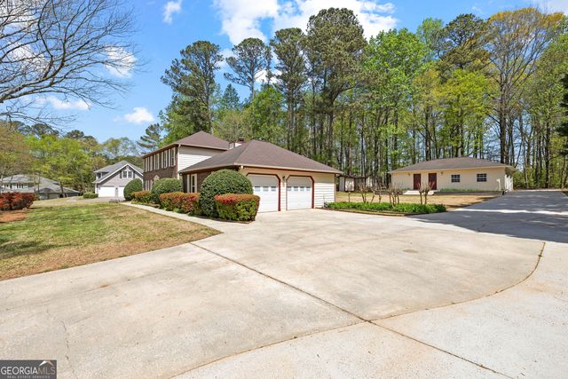 115 Birch Court, Fayetteville, GA 30214