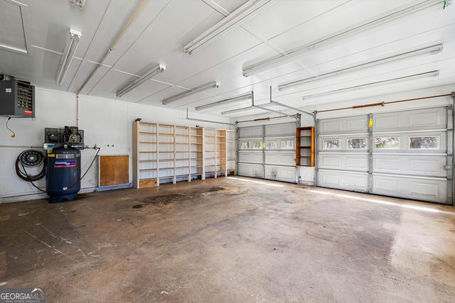 115 Birch Court, Fayetteville, GA 30214