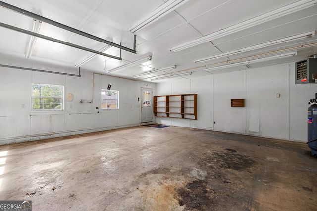 115 Birch Court, Fayetteville, GA 30214