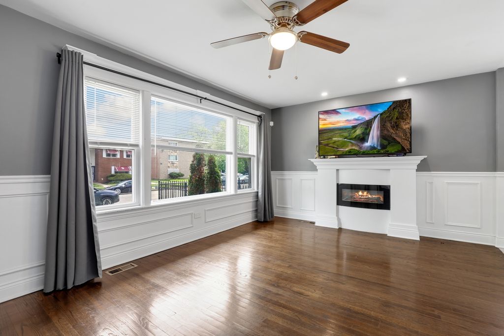 12112 S Indiana Avenue, Chicago, IL 60628 — photo 3