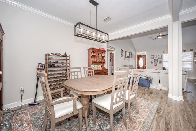 2504 Rue Beaux Chenes Central, Ocean Springs, MS 39564