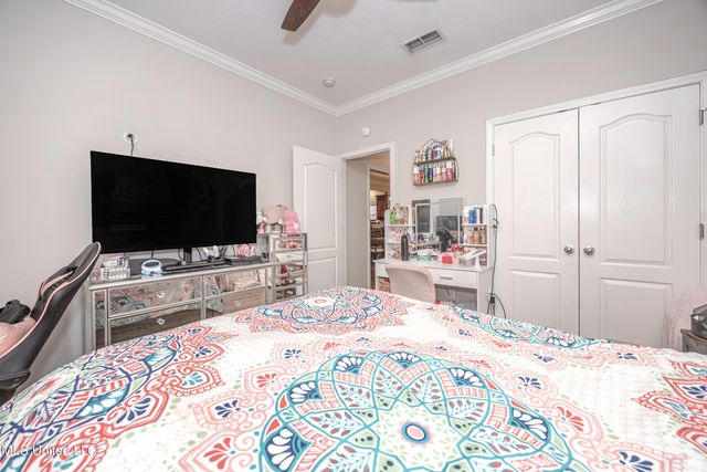 2504 Rue Beaux Chenes Central, Ocean Springs, MS 39564