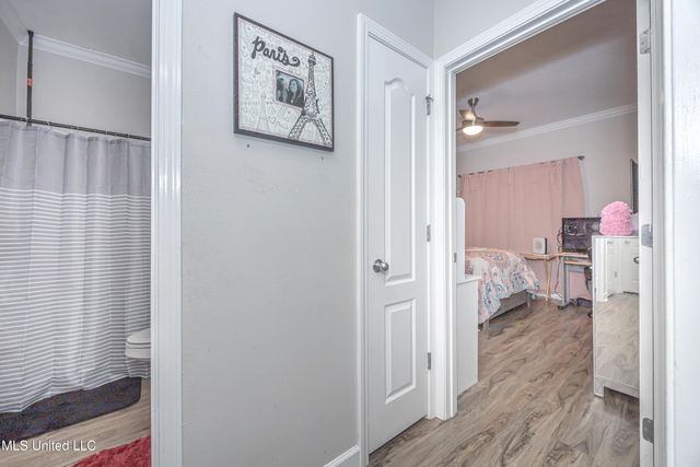 2504 Rue Beaux Chenes Central, Ocean Springs, MS 39564
