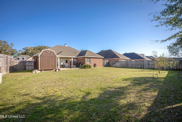 2504 Rue Beaux Chenes Central, Ocean Springs, MS 39564