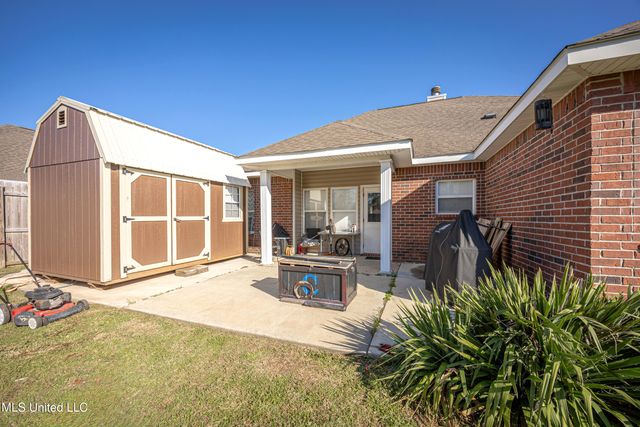 2504 Rue Beaux Chenes Central, Ocean Springs, MS 39564