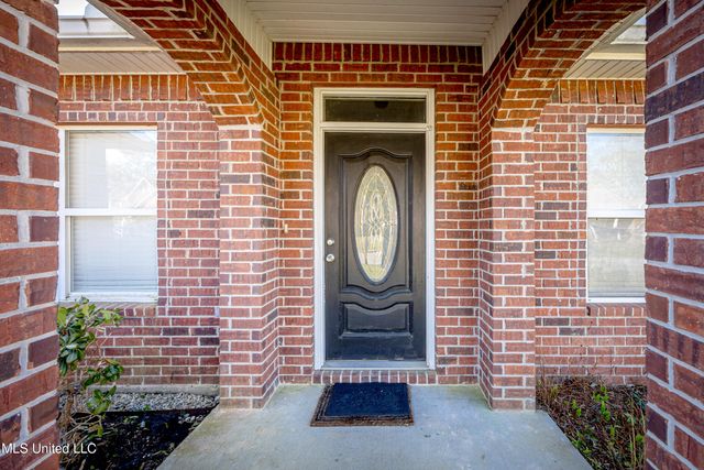 2504 Rue Beaux Chenes Central, Ocean Springs, MS 39564