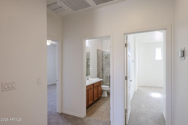 4430 W JUDSON Drive, New River, AZ 85087