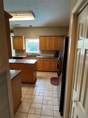 6101 Bell Road Manor, Montgomery, AL 36117