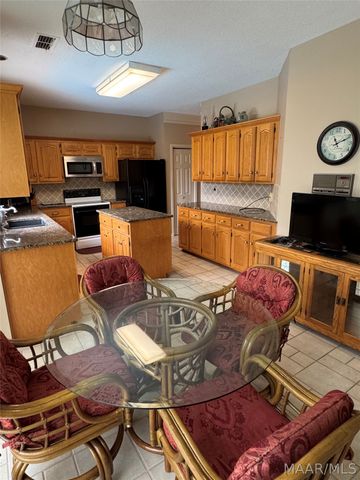 6101 Bell Road Manor, Montgomery, AL 36117