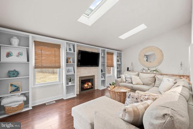 105 S TIMBER RD, Southampton, PA 18966