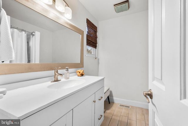 105 S TIMBER RD, Southampton, PA 18966