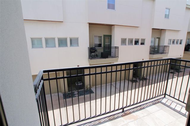 4701 Caroline Street, Houston, TX 77004