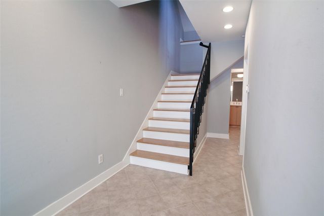 4701 Caroline Street, Houston, TX 77004