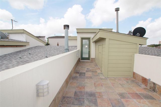 4701 Caroline Street, Houston, TX 77004