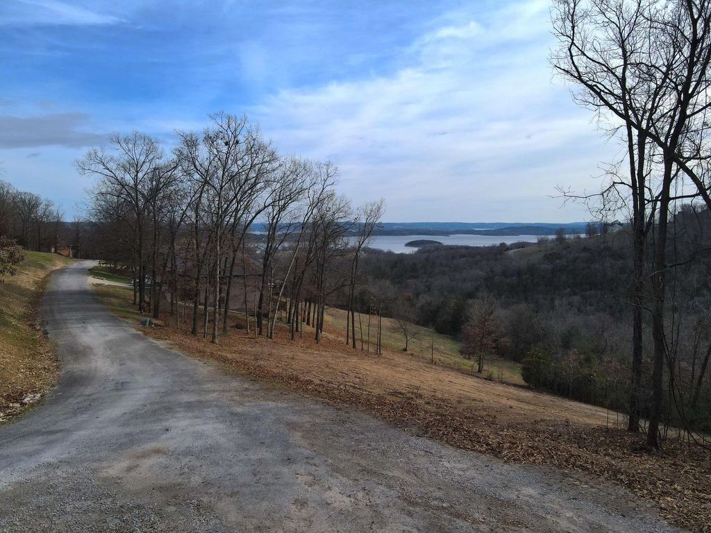 000 Lazarus Road, Branson West, MO 65737