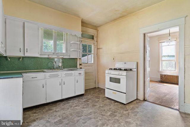 922 HUMMEL AVE, Lemoyne, PA 17043
