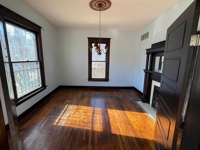 2030 LINDEN AVE, Memphis, TN 38104