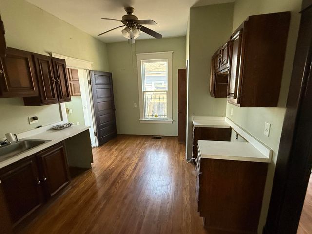 2030 LINDEN AVE, Memphis, TN 38104