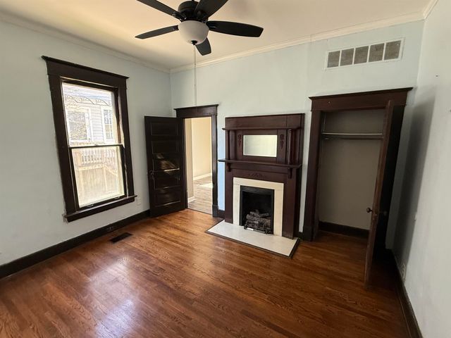 2030 LINDEN AVE, Memphis, TN 38104