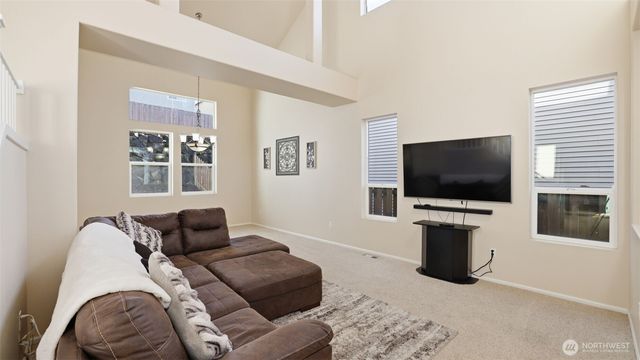 6114 Montevista Drive SE, Auburn, WA 98092