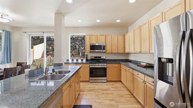 6114 Montevista Drive SE, Auburn, WA 98092