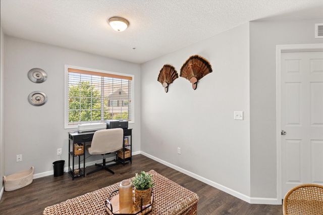 8610 Ep True Parkway 13006, West Des Moines, IA 50266